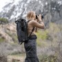 indossata 2 - WANDRD PRVKE 21L Black V4 Zaino